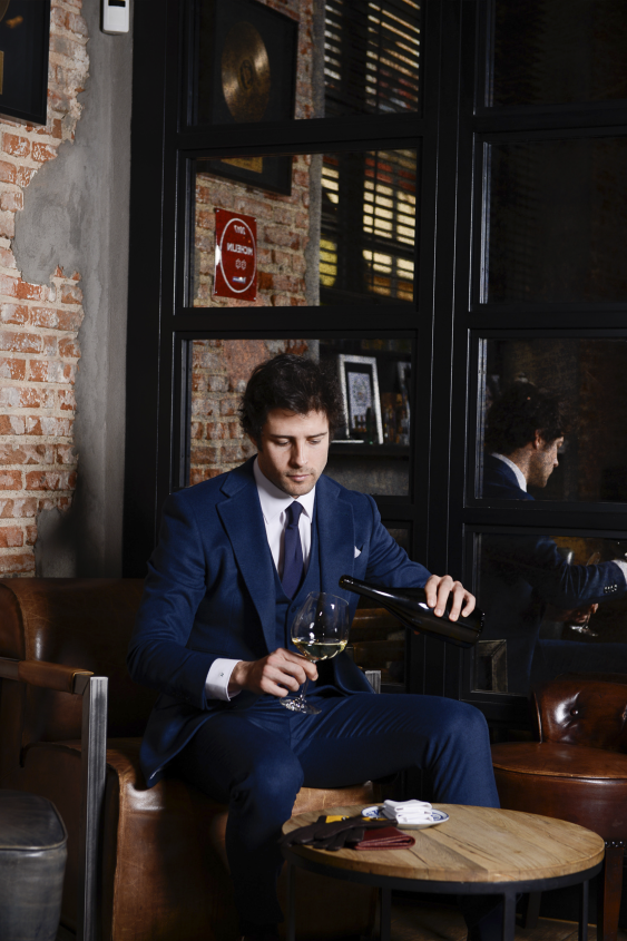 Trajetrespiezasfranelaazul3-563x845