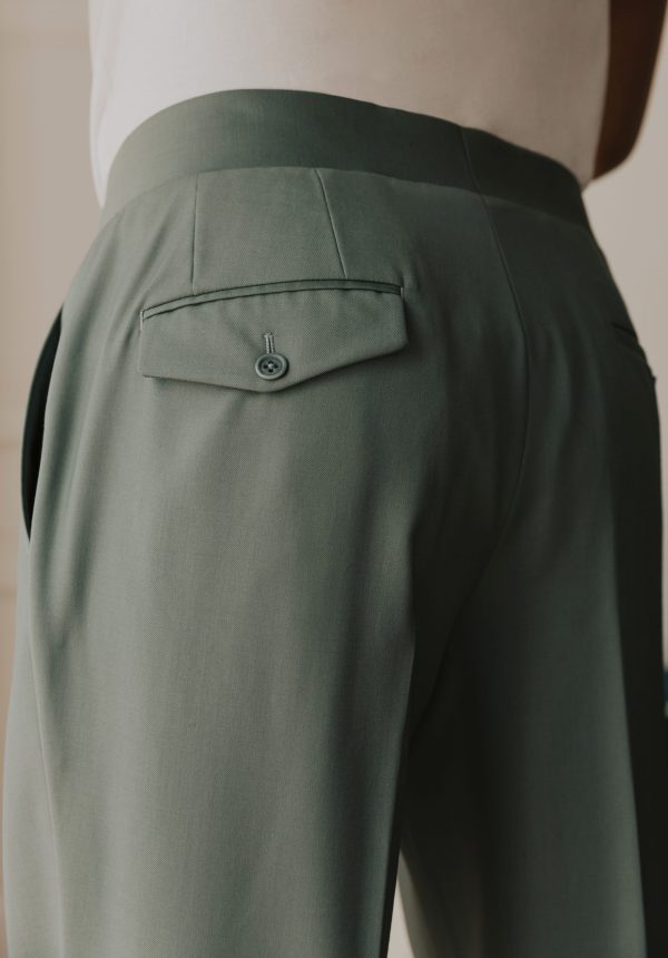 Vanguardia_Traje_Verde_Classic_24