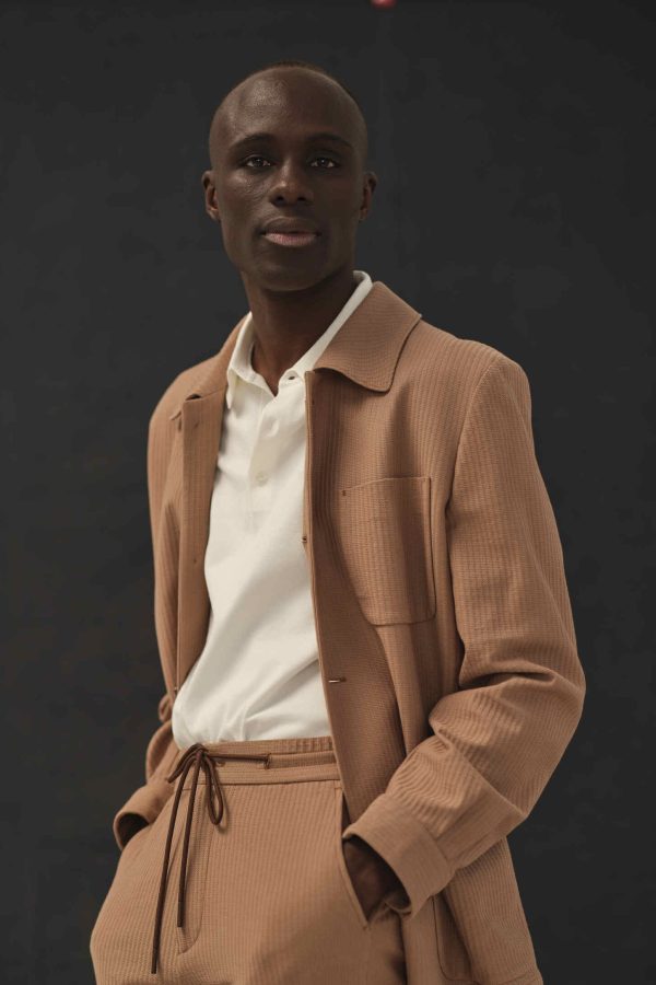 TOM BLACK6694 (1) (1)